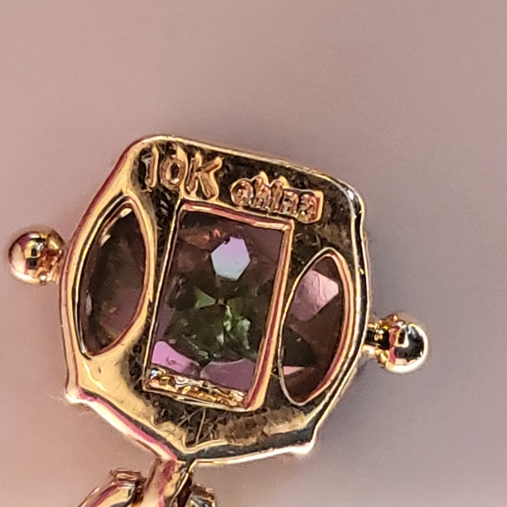 10kt yellow gold mystic topaz bracelet. Jeweler cleaned recently. High shine.